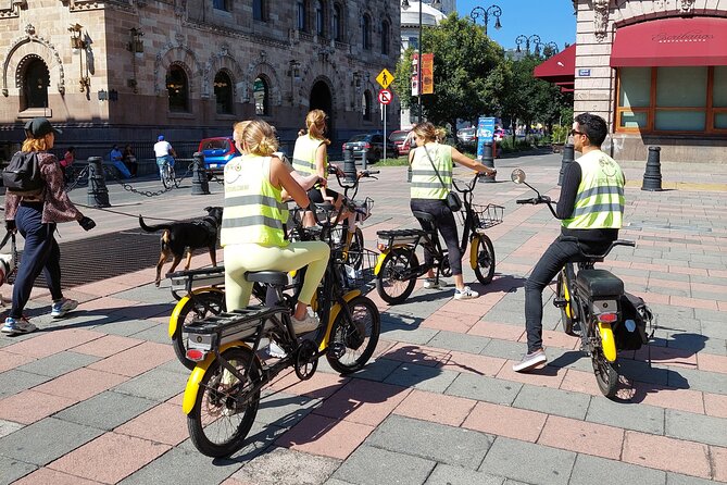 Mexico City E-Bike Tour with a taco and churros stop - Reforma connects the city’s big stories