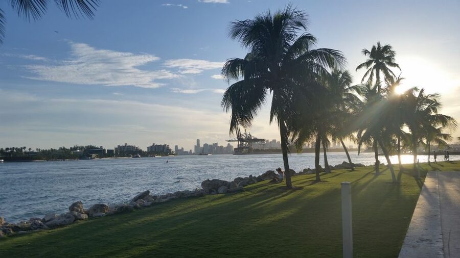 Miami: 2-Hour Art Deco Bike Tour - Who should book this South Beach bike tour?