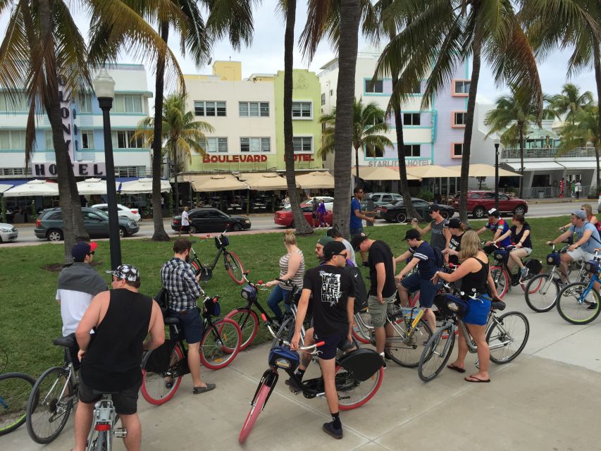 Miami: 2-Hour Art Deco Bike Tour - Bike rental, price, and what you receive