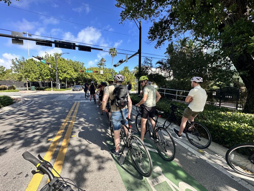 Miami Beach: Bike or eBike Rental with Map - Following the path to South Pointe Pier