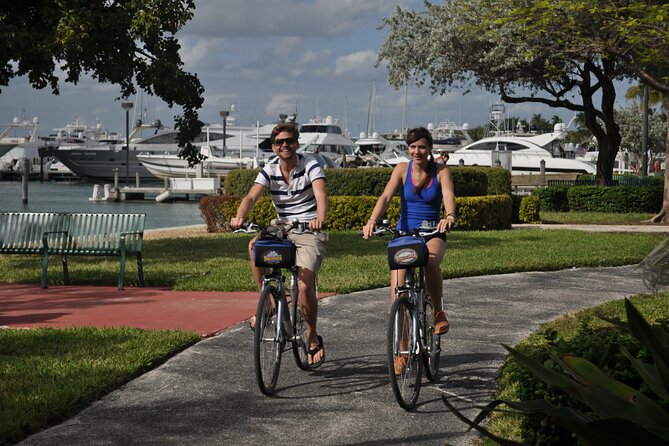 Miami Beach Bike Tour - A quiet pause at Miami Beach Botanical Garden