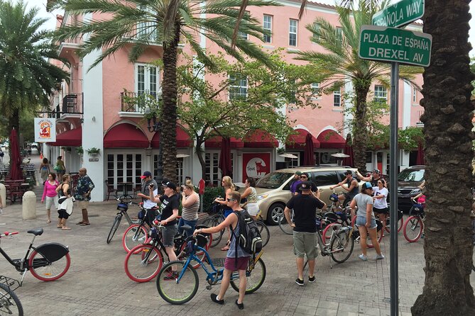 Miami Beach Bike Tour - What the guides add to the experience