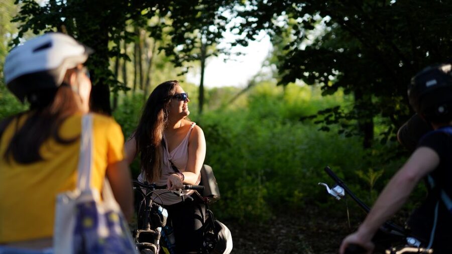 Milan: Bike Tour with Picnic on the turtle lake - Who should book this experience?