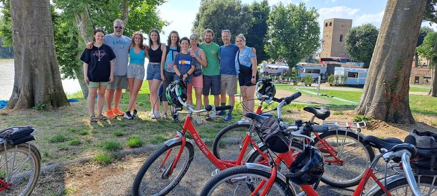 Milan: City Highlights Bike Tour - Why a bike works so well in Milan