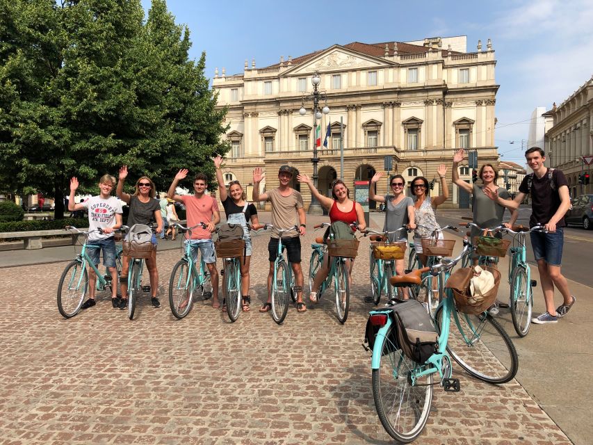Milan: Highlights and Hidden Gems Guided Bike Tour - What the guides add to the ride