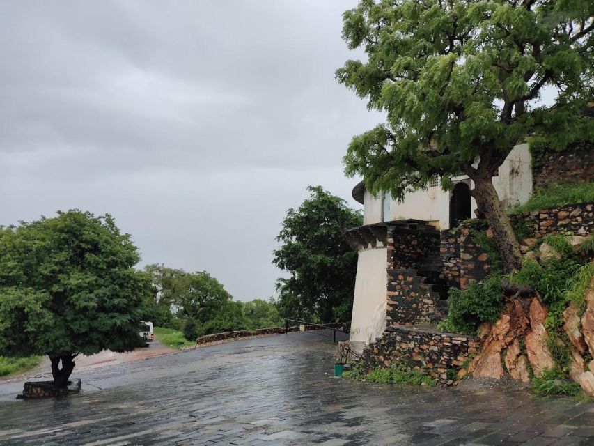 Monsoon Palace (Sajjangarh) E-bike Trail - Key details of the Sajjangarh e-bike trail
