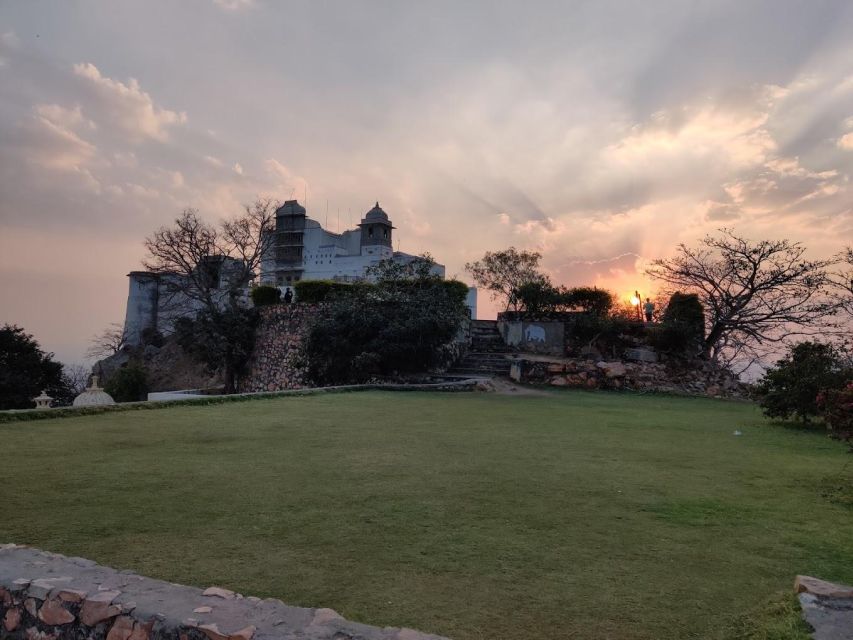Monsoon Palace (Sajjangarh) E-bike Trail - Why the ride matters more than a quick palace visit