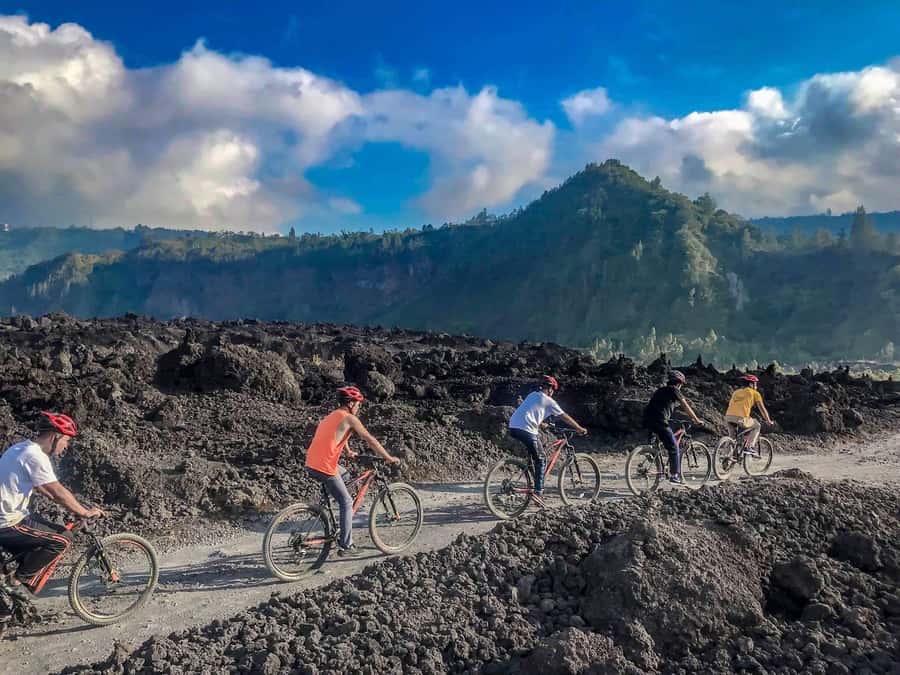 Mount Batur: Black Lava Cycling Tour w/ Natural Hot Spring - The Mt. Batur Lounge is a practical stop