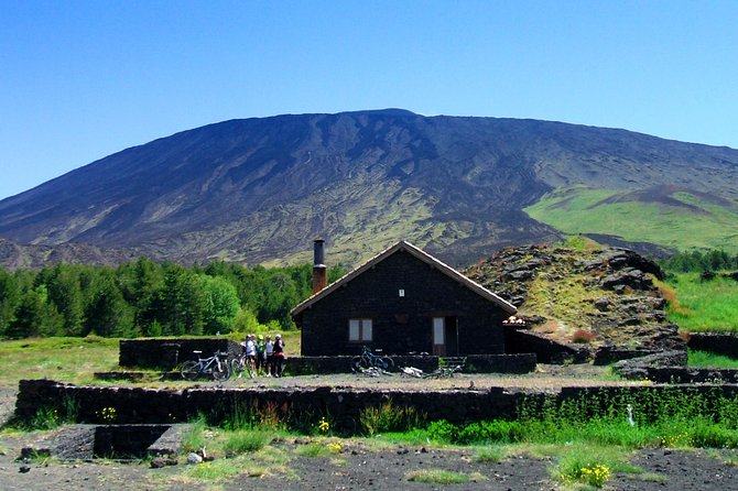 Mountain Biking Etna by MTB or E-Bike - What two hours really means here
