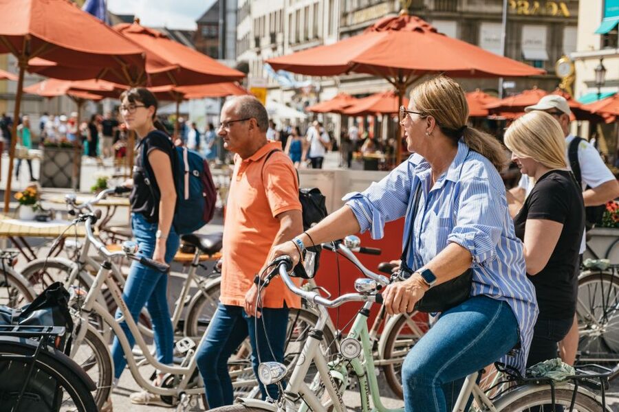 Munich 3-Hour Guided Bike Tour - Hofbräukeller beer garden and the Isar River