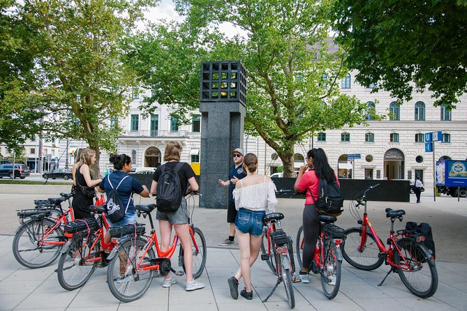 Munich City Bike Tour + Beer Garden Lunch Stop - The guides make the difference