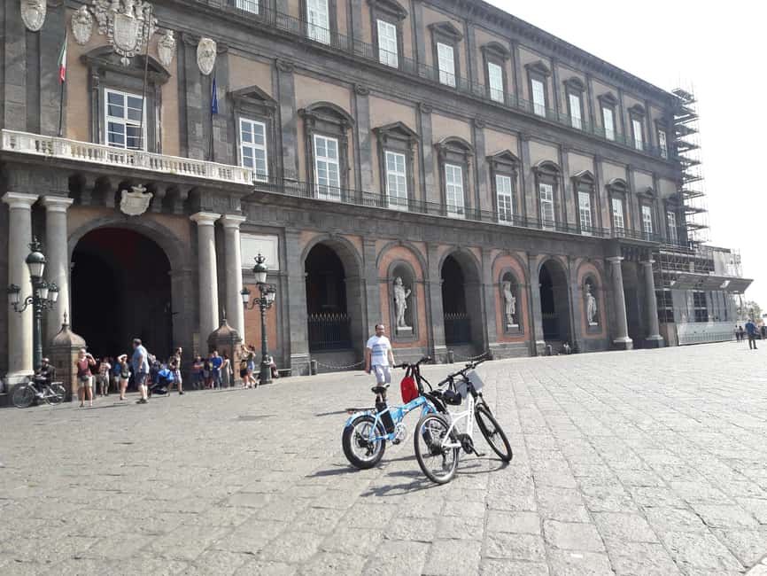 Naples: Panoramic E-Bike Tour - Piazza del Plebiscito and Naples’ royal center