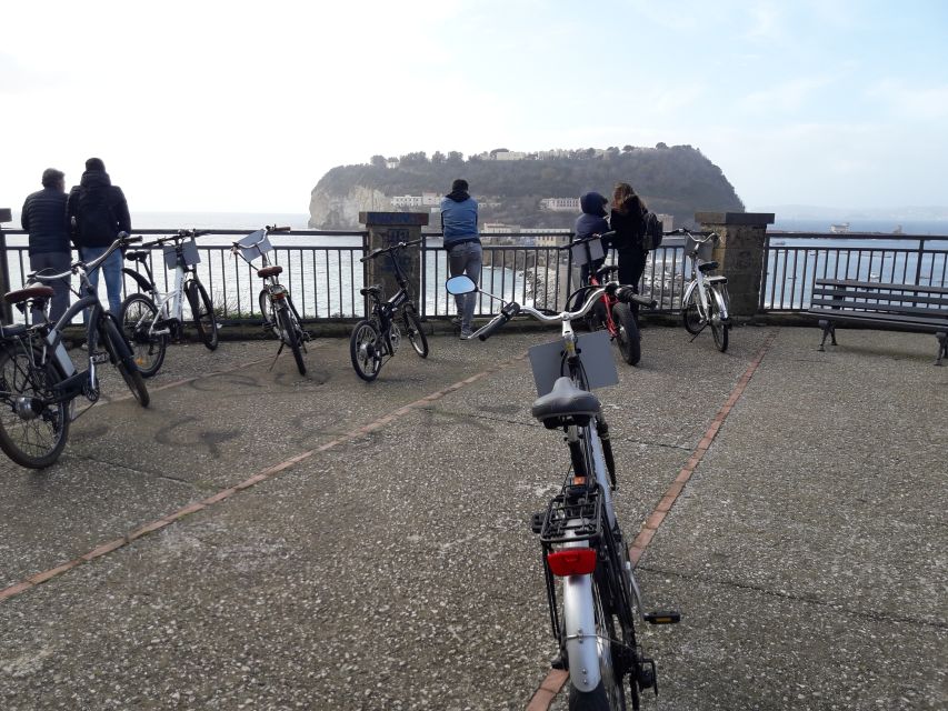 Naples: Panoramic E-Bike Tour - Via Posillipo and Palazzo Donn’Anna