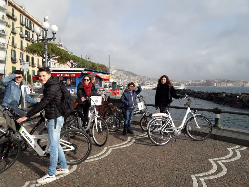 Naples: Sightseeing Tour by E-Bike - Climbing toward Posillipo for the big view