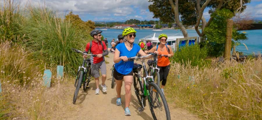 Nelson to Mapua: Full-Day Cycling Self-Guided Adventure - A shuttle back to Nelson removes the transport headache