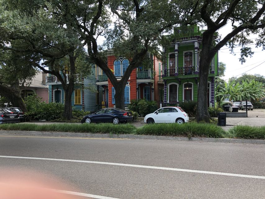 New Orleans: Buzz the Crescent Guided Bike Tour - French Quarter architecture and the Mississippi River