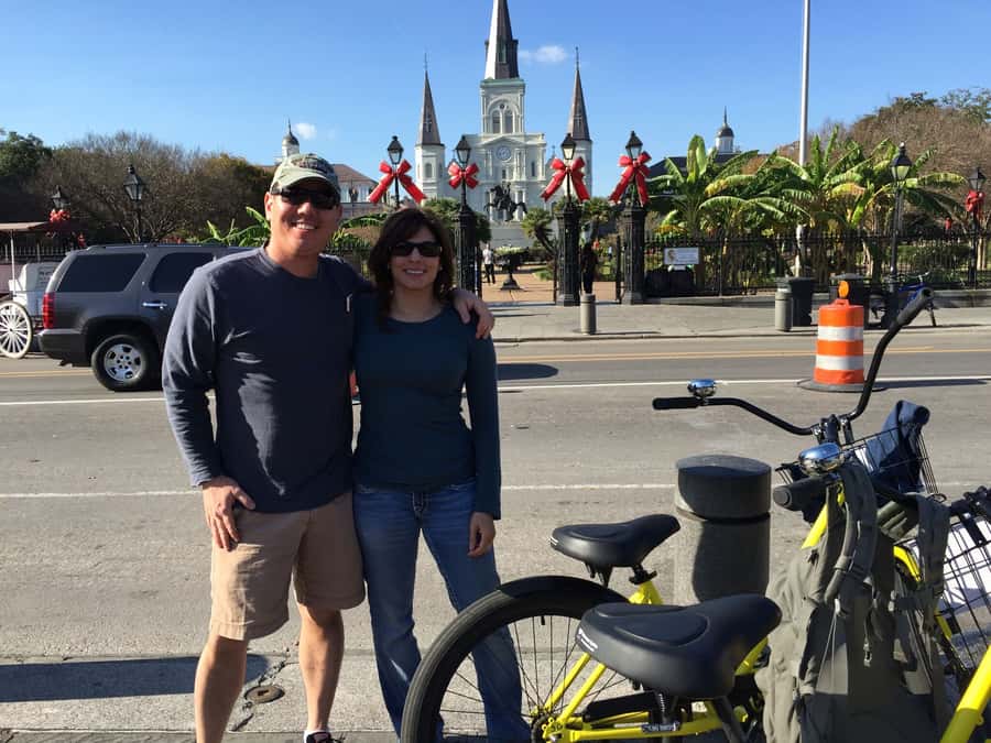 New Orleans: Garden District and French Quarter Bike Tour - Mansions, movie locations, and street-level detail
