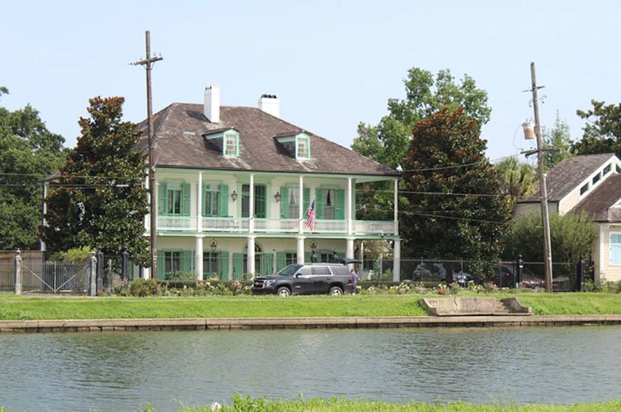 New Orleans: Scenic City Bike Tour - City Park and the old bayou country
