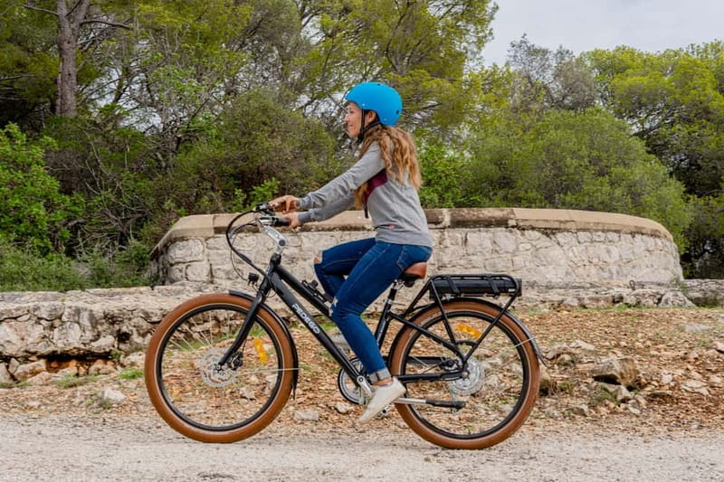 Nice: Bike or E-Bike Rental - Is Cap d’Antibes realistic in a short rental?