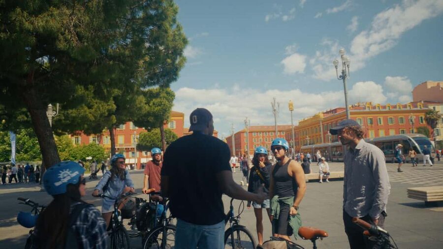 Nice: City Highlights Bike tour - The climb to Castle Hill