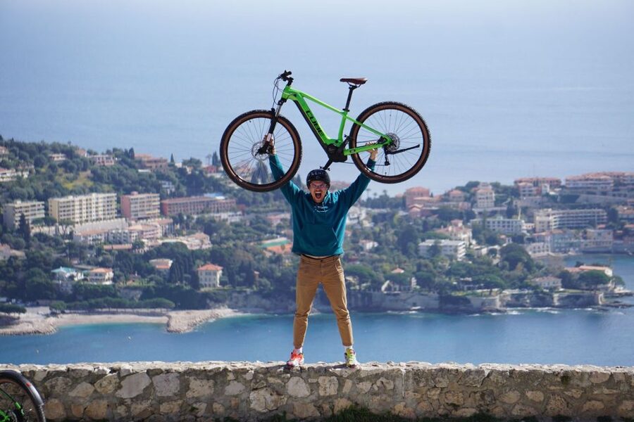 Nice: Villefranche Guided Electric Bike Tour - Nice sights before the hills