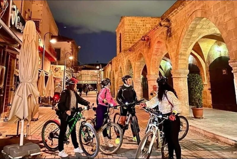 Nicosia: Walled City Bike Tour - Eleftheria Square and the modern city