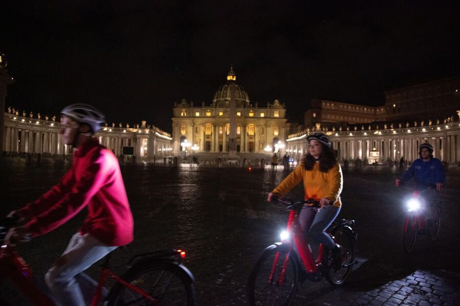 Night Tour of Rome with Top E-bike & optional Italian Dinner - Theatre of Marcellus and the Jewish Ghetto