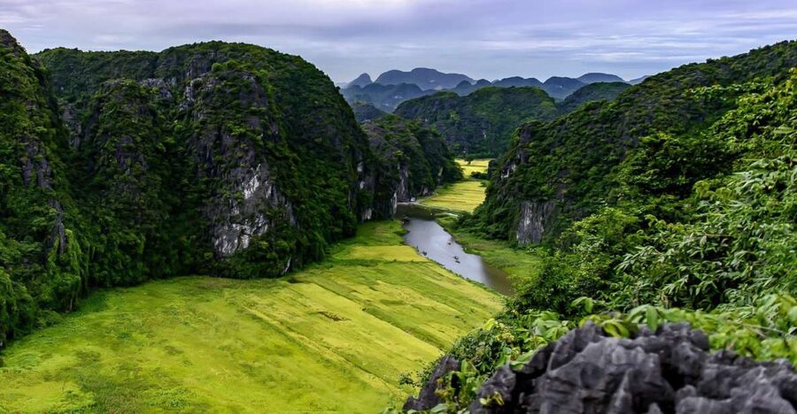 Ninh Binh Daily: Hoa Lu, Mua Cave, Tam Coc, Bike & Swimming - Leaving Hanoi for Hoa Lu