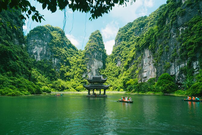 Ninh Binh Day Trip: Hoa Lu-Trang An/Tam Coc-Mua Cave-Cycling-Boat - What the $43 price really covers