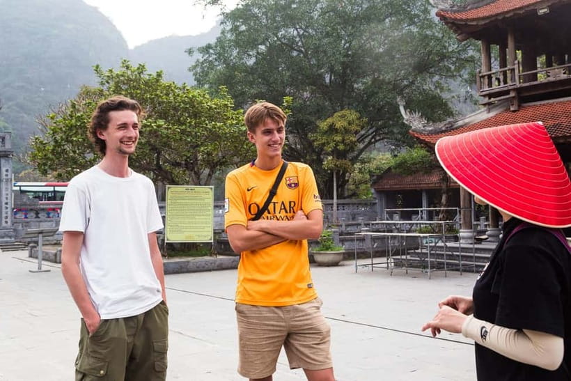 Ninh Binh E-Bike Tour - Tam Coc Secret Landscapes - Visiting a local family home