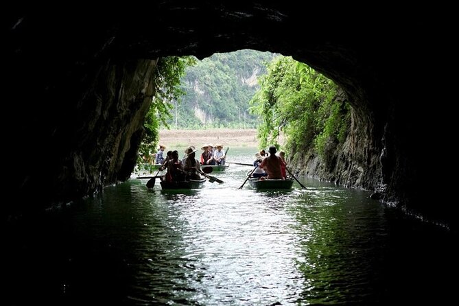 Ninh Binh Tour: Deluxe & Small Group Tam Coc Hoa Lu - Boat, Biking, Buffet Lunch - What the $39 price really covers