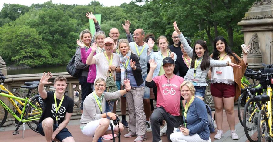 NYC: English or German Central Park Bike Tour & eBike Option - Key points to know before you book