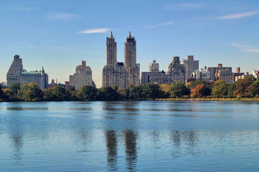 NYC: English or German Central Park Bike Tour & eBike Option - Bethesda Fountain and Terrace: the main pause