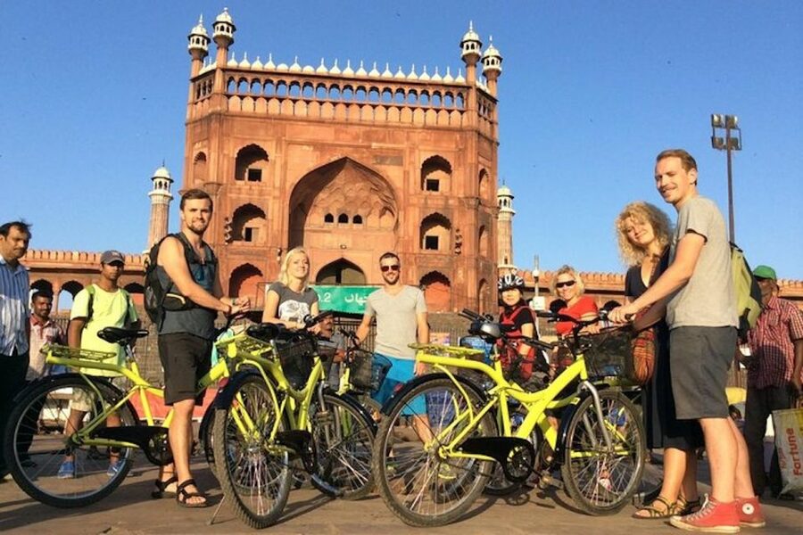 Old Delhi: 3.5-Hour Small-Group Bike Tour with Breakfast - Why an early bicycle ride works in Old Delhi