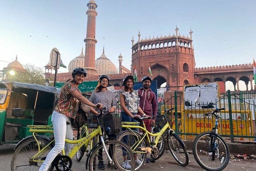 Old Delhi: 3.5-Hour Small-Group Bike Tour with Breakfast - Meeting Vishnu near Hotel Broadway