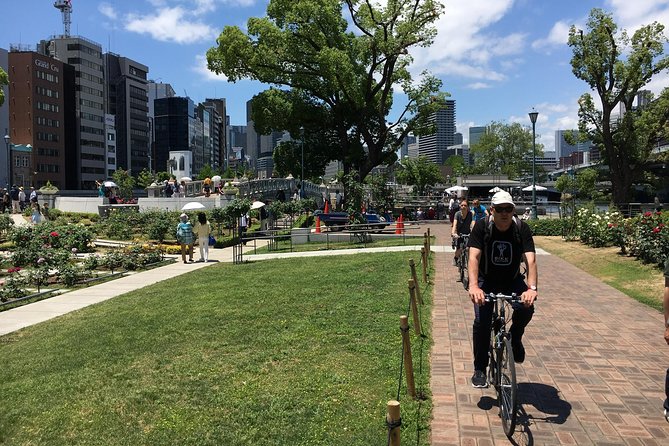 One-Day Osaka Bike Adventure: 5–6 Hours - Shitennoji, a quieter pause in the city