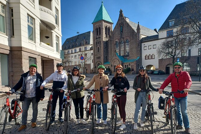 Oslo Highlights Bike Tour - Akershus Fortress and 700 years of history