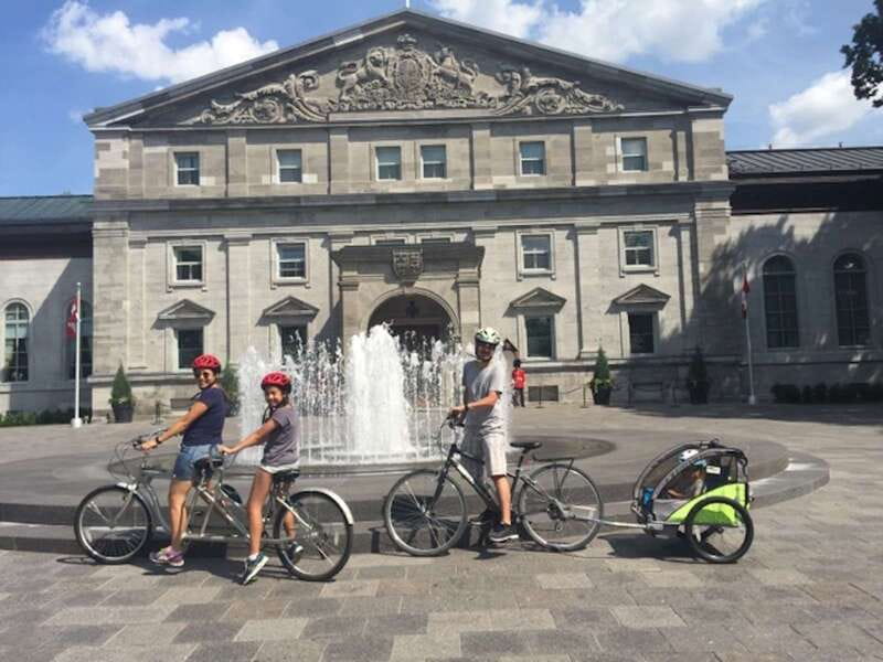 Ottawa: 2 or 3.5-Hour Guided Bike Tour with a Local Guide - Local guides make the history easier to follow