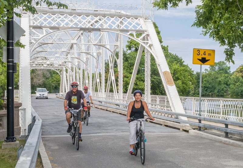 Ottawa: 4 or 8-Hour Bike Rental with Self-Guided Tour - Starting near Parliament Hill