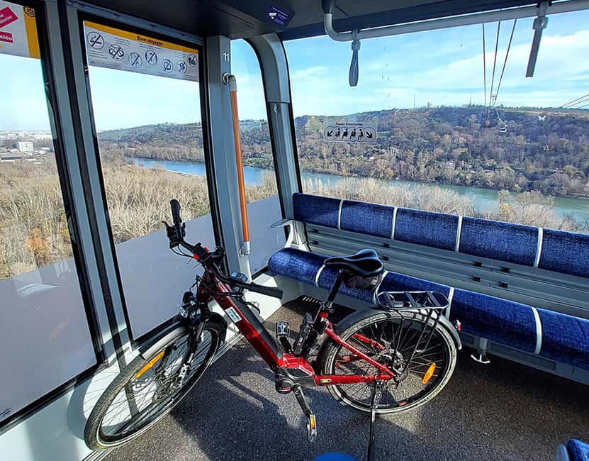 Panoramic Toulouse, e-bike ride, and cable car - Following the Garonne from the Daurade to Pont Neuf