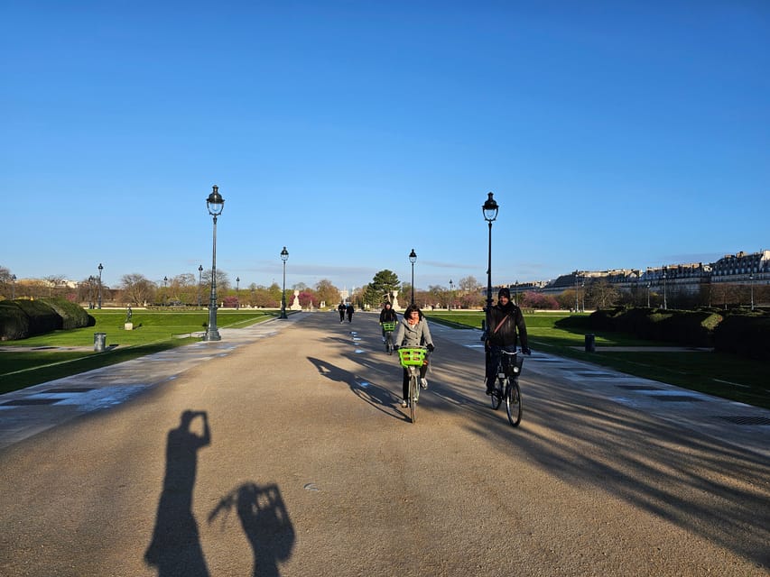 Paris before the crowds, bike tour & Breakfast - The guides make the difference