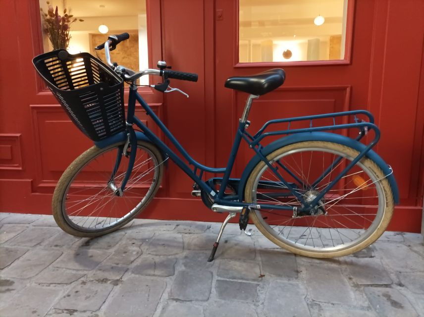 Paris: Bike rental in Le Marais (City Center) - What the bike package gives you