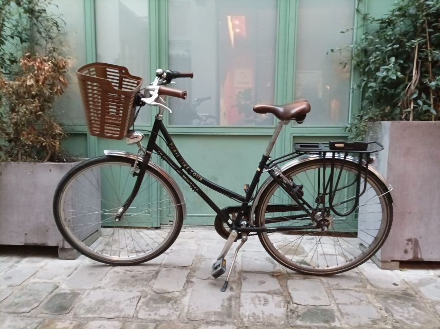 Paris: Bike rental in Le Marais (City Center) - What cycling Paris feels like