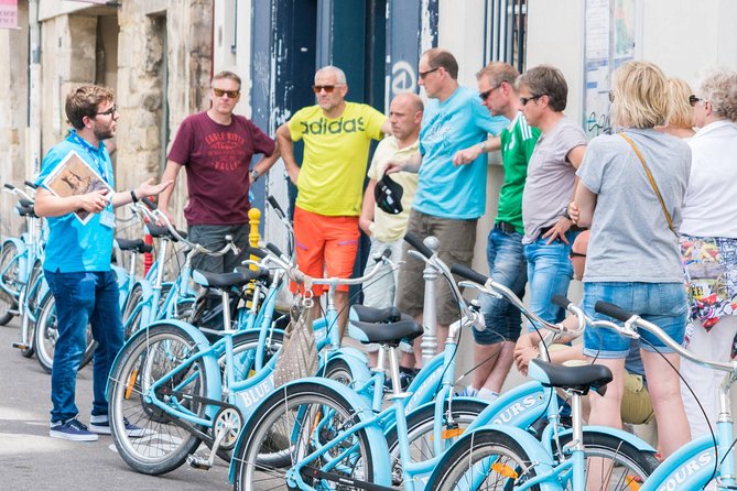 Paris Bike Tour Hidden Secrets in the Latin Quarter & Le Marais neighborhoods - Entering Le Marais and its Jewish heritage