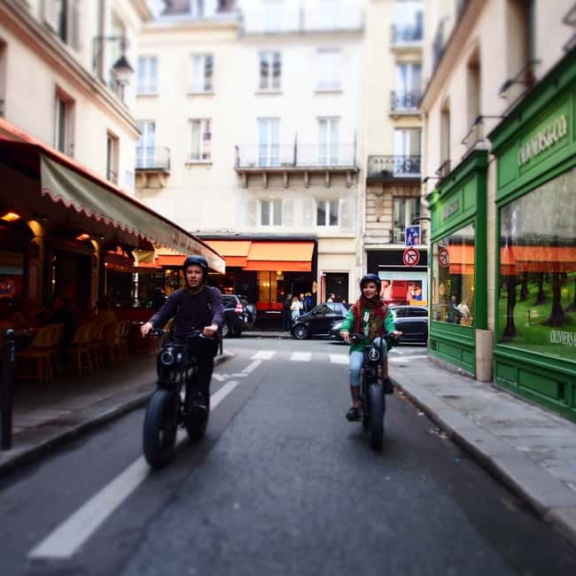 Paris: City Highlights Private Electric Bike Tour - Why an e-bike works well in central Paris