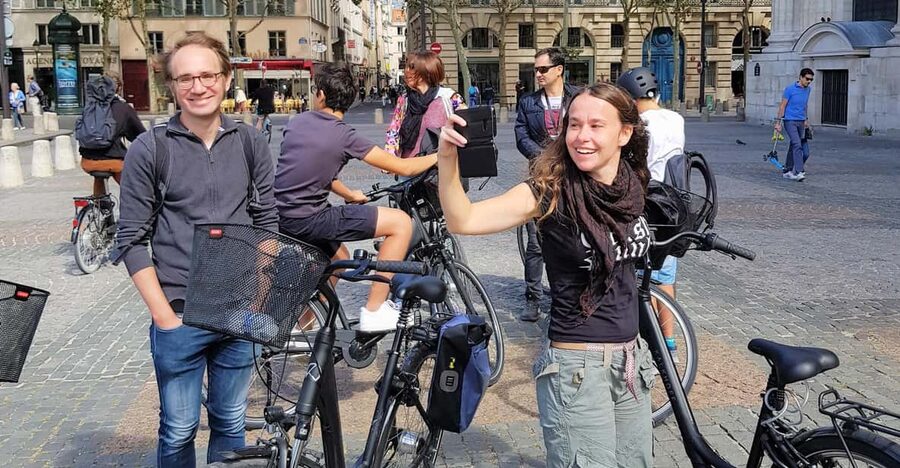 Paris: City Treasures Bike Tour - Meeting at Hôtel de Ville