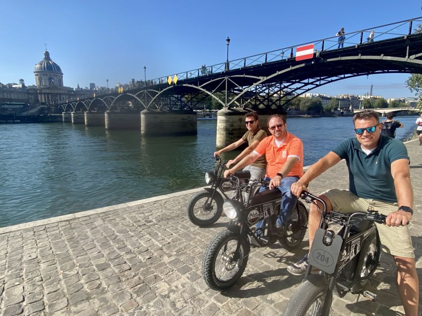 Paris: Eiffel Tower and Notre Dame Night Tour by E-Bike - Why an electric bike works so well in Paris at night