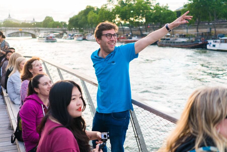 Paris: Evening Bike and Boat Tour - Champs-Élysées and the Arc de Triomphe