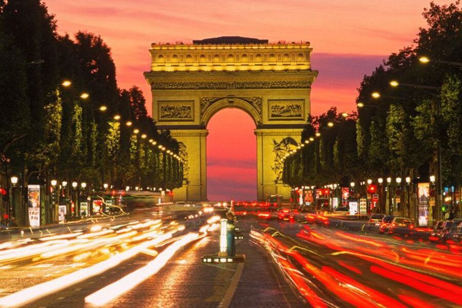 Paris: Evening Bike and Boat Tour - Finishing back at Saint-Michel