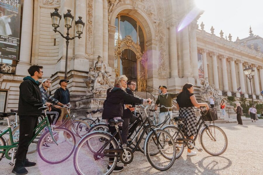 Paris: Famous Monuments Cycling Tour - Notre-Dame, the island, and the flower market